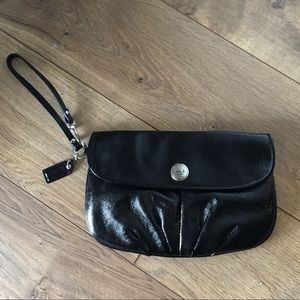 EUC Coach Patent Black Wristlet